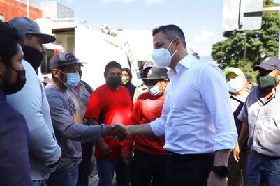 “Oaxaca vive madurez democrática”, dice Murat ante relevo en paz de 218 autoridades municipales