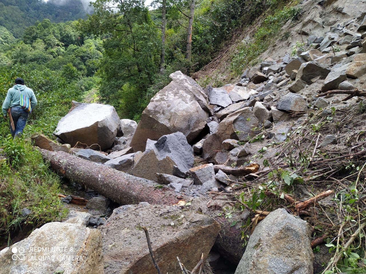 Lluvias dejan daños en caminos y carreteras y una decena de comunidades incomunicadas en la Sierra Norte de Oaxaca. Foto: Especial