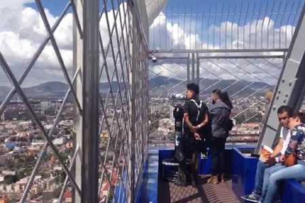 Oaxaqueña de Amuzgos vive sismo en torre Latino y lo cuenta