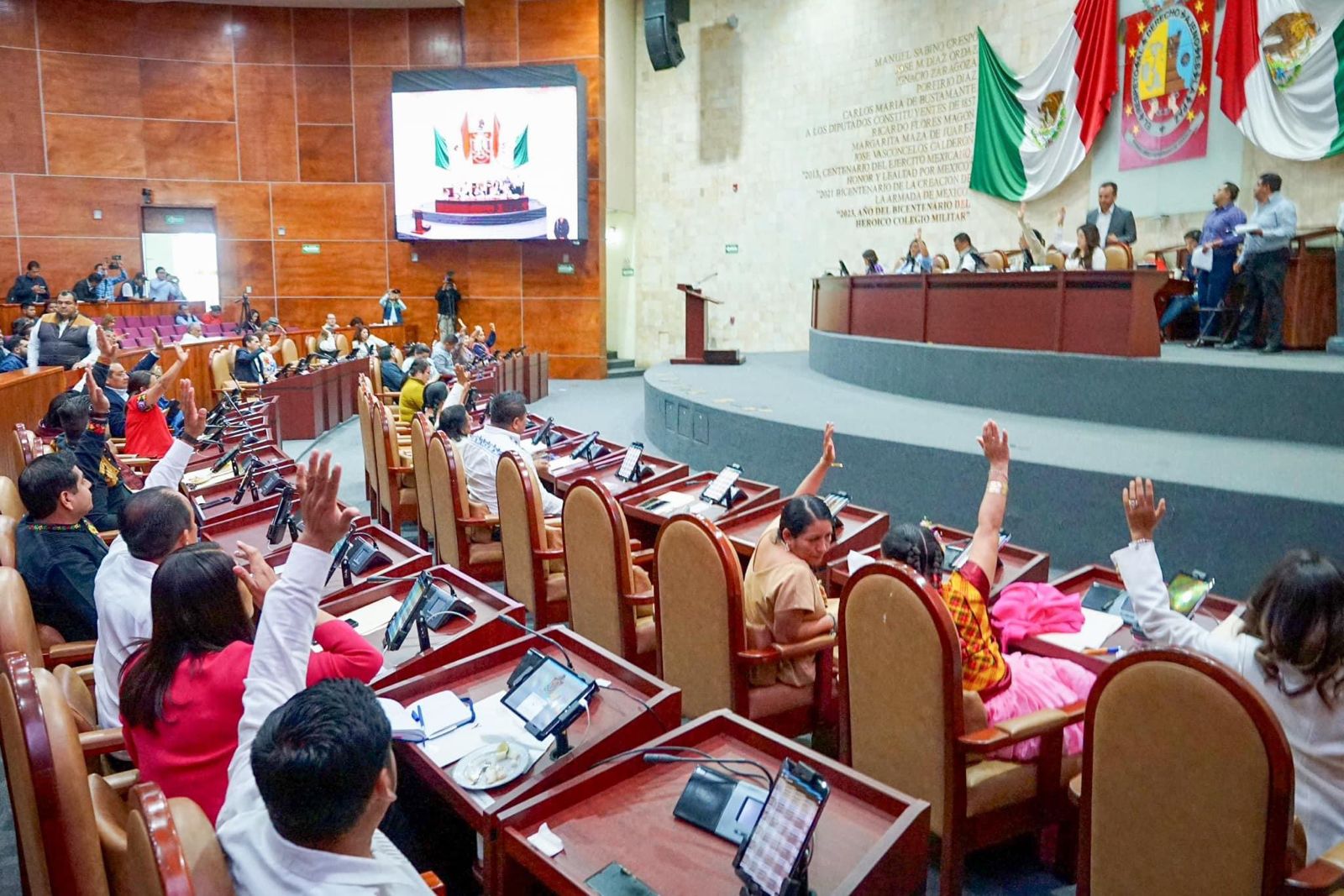 Congreso de Oaxaca aprueba Ley de Universidad Comunal de Oaxaca; respeta su autonomía