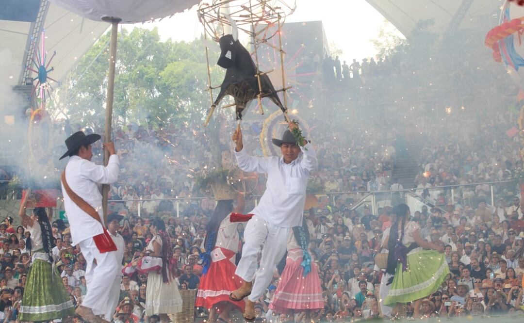 Estima gobierno de Oaxaca superar en 30% derrama económica de 432 mdp por la Guelaguetza. Foto: Edwin Hernández