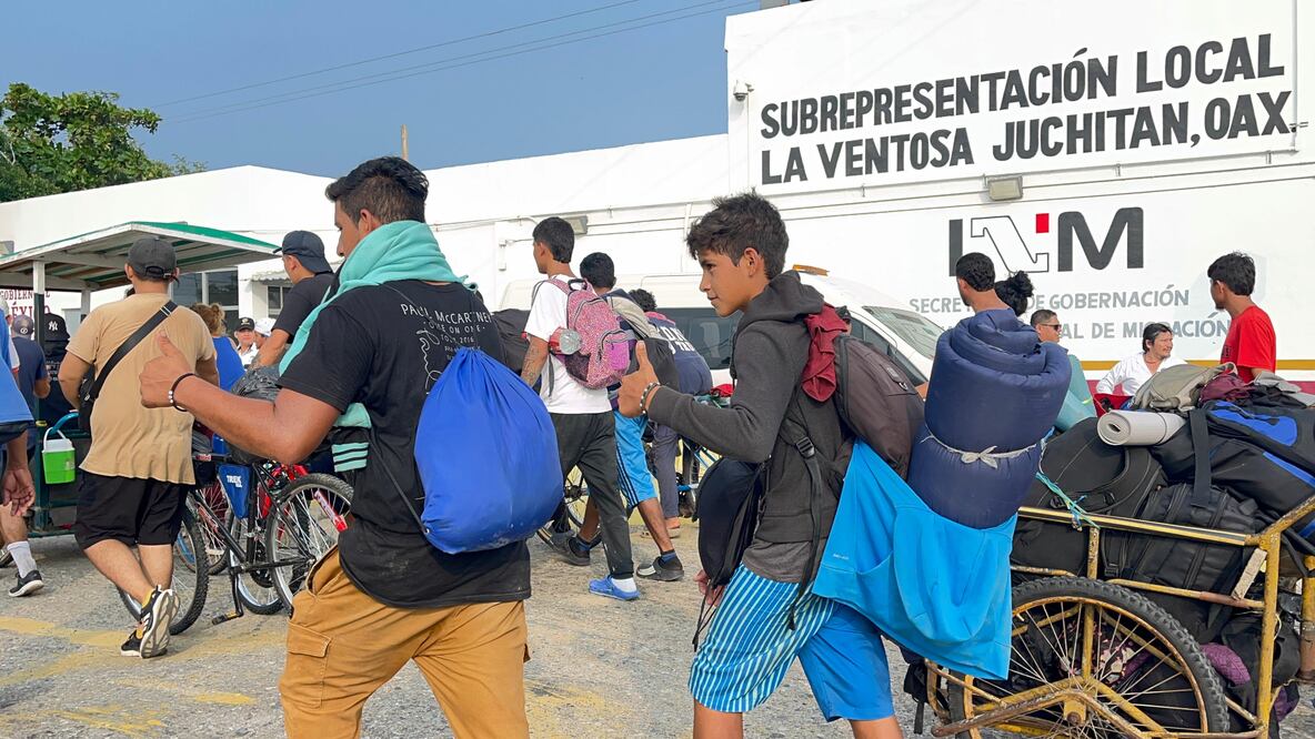 Denuncian desaparición de 10 migrantes de la caravana “Divino Niño” a su paso por Oaxaca; la mayoría mujeres