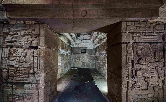 ¡Histórico! Descubren tumba zapoteca con más de mil 400 años de antigüedad en Huitzo, Oaxaca