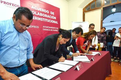 Profeco y ayuntamiento firman convenio a favor de usuarios