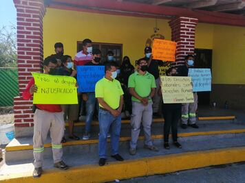 Toman instalaciones de Protección Civil en Juchitán; empleados acusan despidos por no afiliarse a grupo político