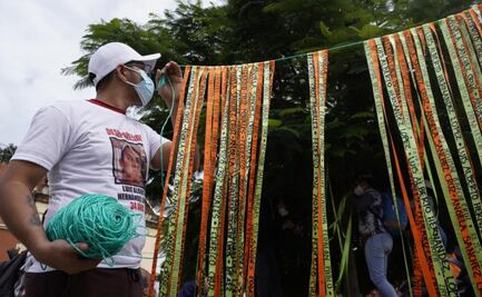 Sabuesos Guerreras Oaxaca cuelgan listones en “Árbol de la Esperanza” para recordar a desaparecidos