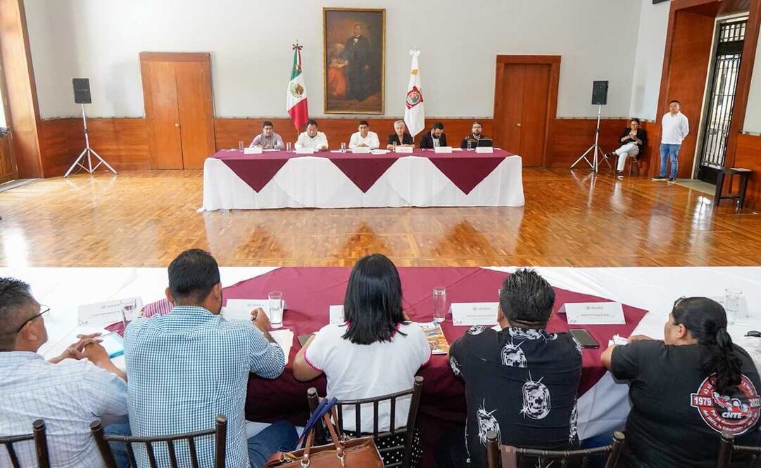 Gobierno de Oaxaca y Sección 22 acuerdan construir nueva Ley Estatal de Educación. Foto: Especial