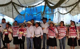 Feria de Pulque de la Mixteca de Oaxaca impulsa economía local y renacimiento de la siembra de maguey