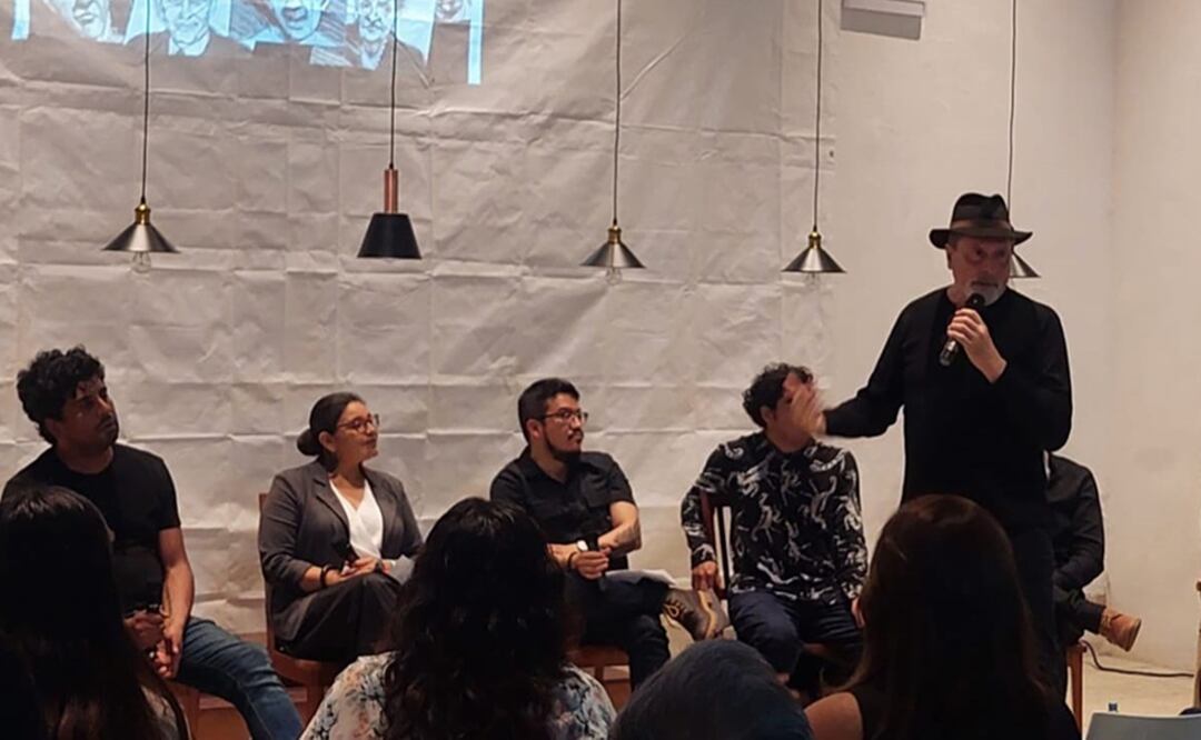 Presentan en Oaxaca “Crimen”, novela con 13 voces que narra un asesinato a partir de dibujos. Foto: Christian Jiménez