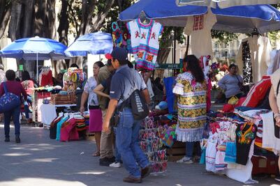 Se instalan más ambulantes en el primer cuadro de la ciudad