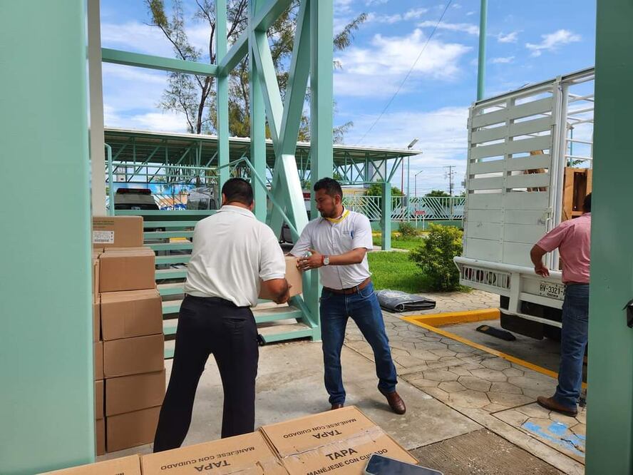 Servicios de Salud de Oaxaca dejan esperando medicinas a hospital de Juchitán; trabajadores extienden paro. Foto: Especial