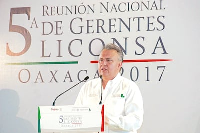 Arrastra candidato al Senado acusaciones por fraudes en Liconsa