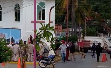 Rechazan trabajadores del ayuntamiento de Matías Romero recorte a aguinaldo; toman palacio municipal