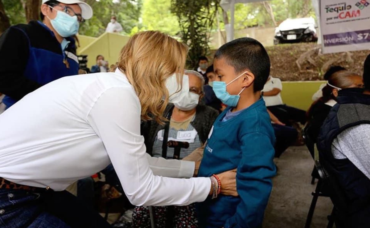 DIF Oaxaca entrega oficialmente rehabilitación de 54 Centros de Atención Múltiple del estado