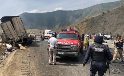 Suman 22 muertos por accidente en la autopista Veracruz-Puebla