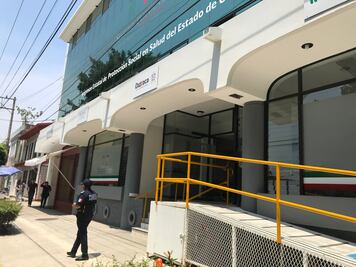 Evaden SSO y Seguro Popular transparentar adquisición de medicamentos