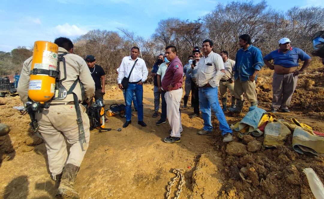 Afectados por fuga de amoniaco en el Istmo de Oaxaca retienen a edil y 8 funcionarios más. Fotos: Especial