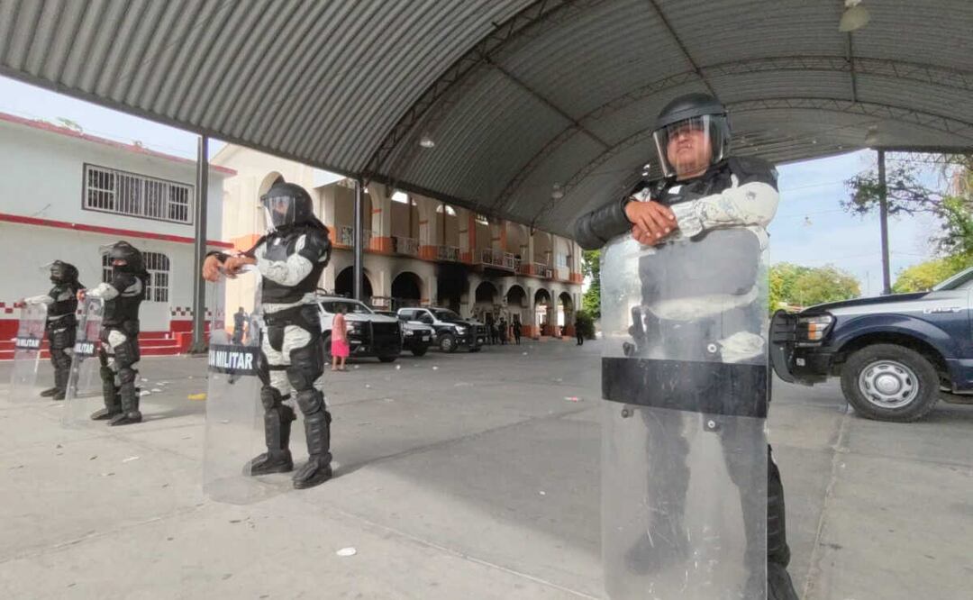 Alrededor de las 13:20 horas arrancaron las elecciones extraordinarias en Santiago Laollaga. Foto: Roselia Chaca