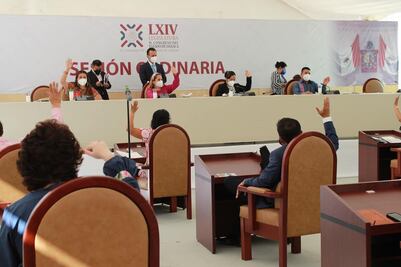 Envía Congreso estatal a Ejecutivo lista de 16 aspirantes a fiscal de Oaxaca; tres son mujeres