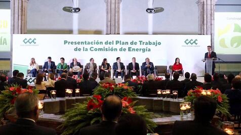 Oaxaca es clave para el sector energético del país: Alejandro Murat