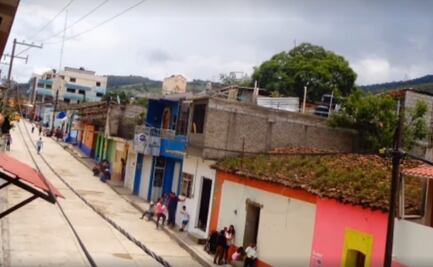 Conflicto en Juxtlahuaca mantiene a 12 personas retenidas; hieren a otras cuatro