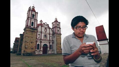 Deuda al SAT ahoga a red telefónica comunitaria de la Sierra Norte