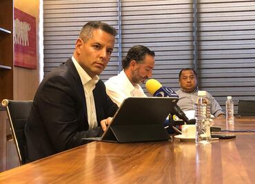 Pide Murat no salir de casa para reducir contagios de coronavirus o se rebasará capacidad de atención a pacientes