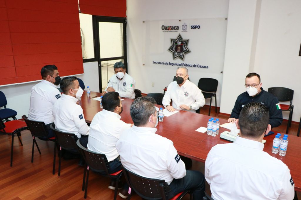 Rotan a 6 de los 10 directores de centros penitenciarios de Oaxaca para garantizar seguridad y gobernabilidad
