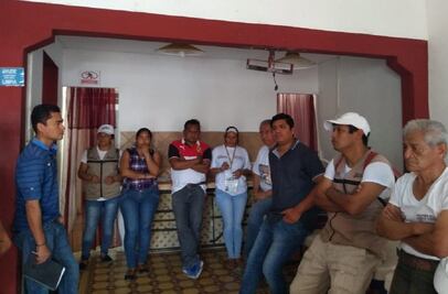 “Servidores de la nación” se rebelan y exigen condiciones laborales