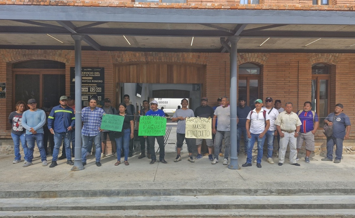 Por tercer día, protestan trabajadores de ABCD Arquitectura en Salina Cruz, Oaxaca; exigen el pago de finiquitos