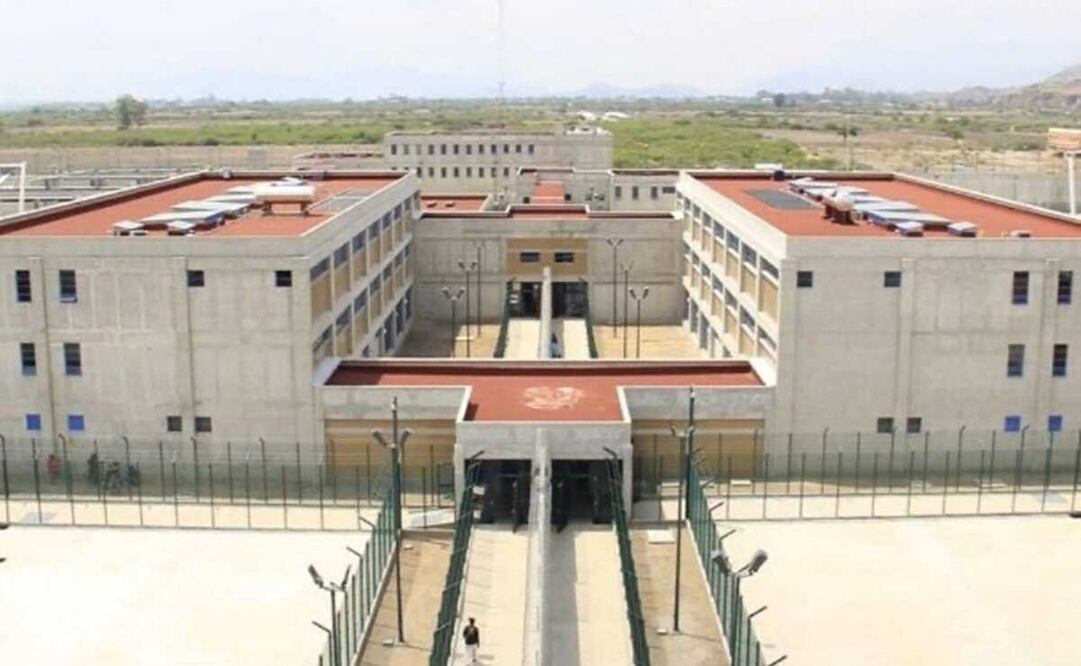 Cesan en Oaxaca a director del penal de Tanivet por “no atender protocolo” en liberación de un preso. Foto: Especial