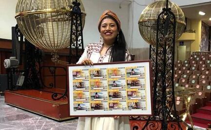 Devela soprano oaxaqueña María Reyna billete de la Lotería Nacional dedicado a la lengua ayuujk