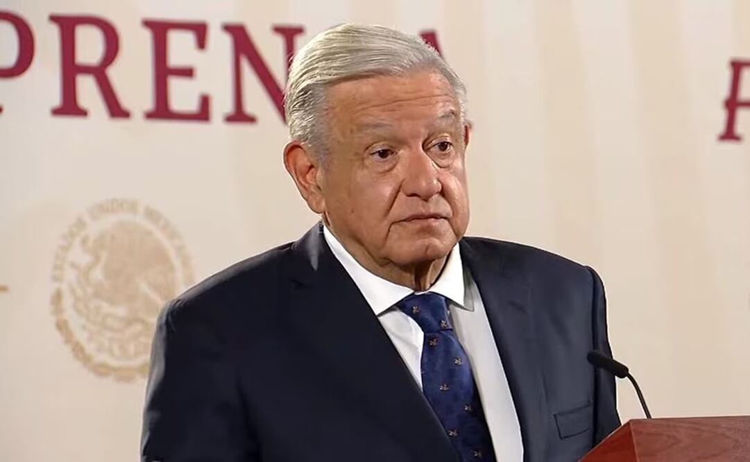 AMLO lamenta asesinato de Hipólito Mora; es un remanente de la violencia de Calderón