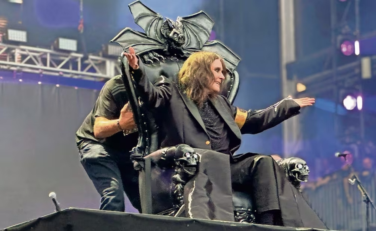 Ozzy asombró con su voz desde un trono tallado con imágenes sombrías. Foto: Cortesía @metalhead_shin y AFP.