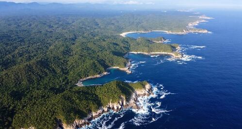 ¿Cuántas bahías hay en Huatulco y cómo se llaman?