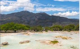 Conoce Las Salinas, el impresionante oasis burbujeante de San Pablo Güilá