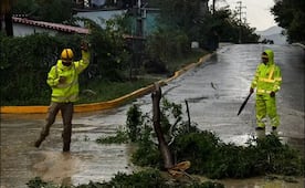 Suspenden clases por lluvias causadas por Frente Frío número 1 en municipios de la Costa de Oaxaca