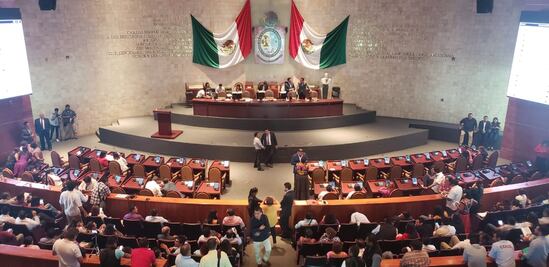 Morena busca castigar con prisión a médicos que realicen cirugías innecesarias