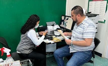 Clausuran 2 bancos en Tapanatepec, Oaxaca, por priorizar cambio de divisas a migrantes y relegar a locales