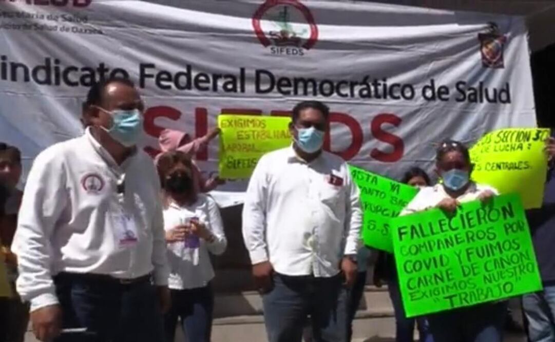 Cumplen 3 días tomadas oficinas de Servicios de Salud de Oaxaca; sindicato exige reincorporar a 100 trabajadores