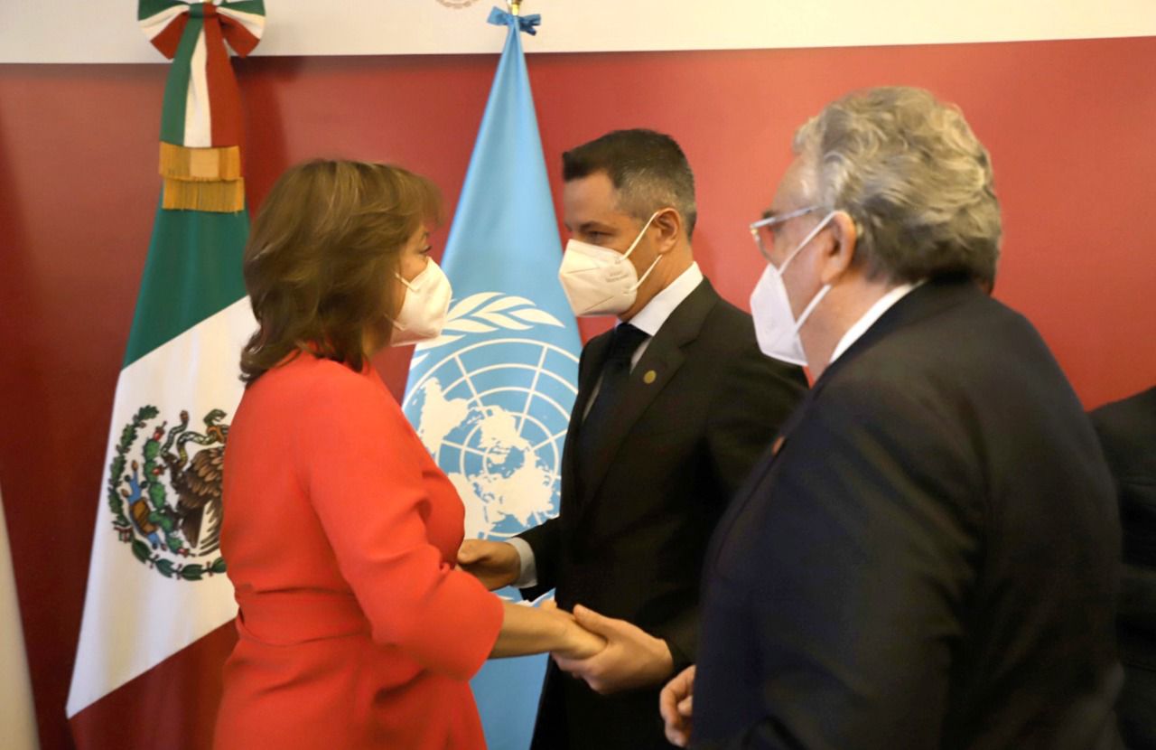 Dona Japón 14 ambulancias para lucha contra Covid-19 en 14 municipios del Istmo de Oaxaca