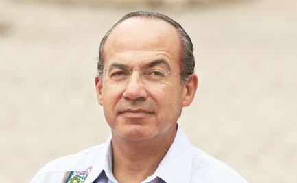 Activistas de Oaxaca denuncian a Felipe Calderón ante la FGR por traición a la patria y financiar al terrorismo