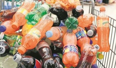 Morena propone prohibir venta de alimentos y bebidas azucaradas a menores de edad