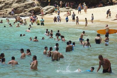 Puerto Ángel y Zipolite operan al 75% ante aumento de Covid-19; se declaran en semáforo amarillo
