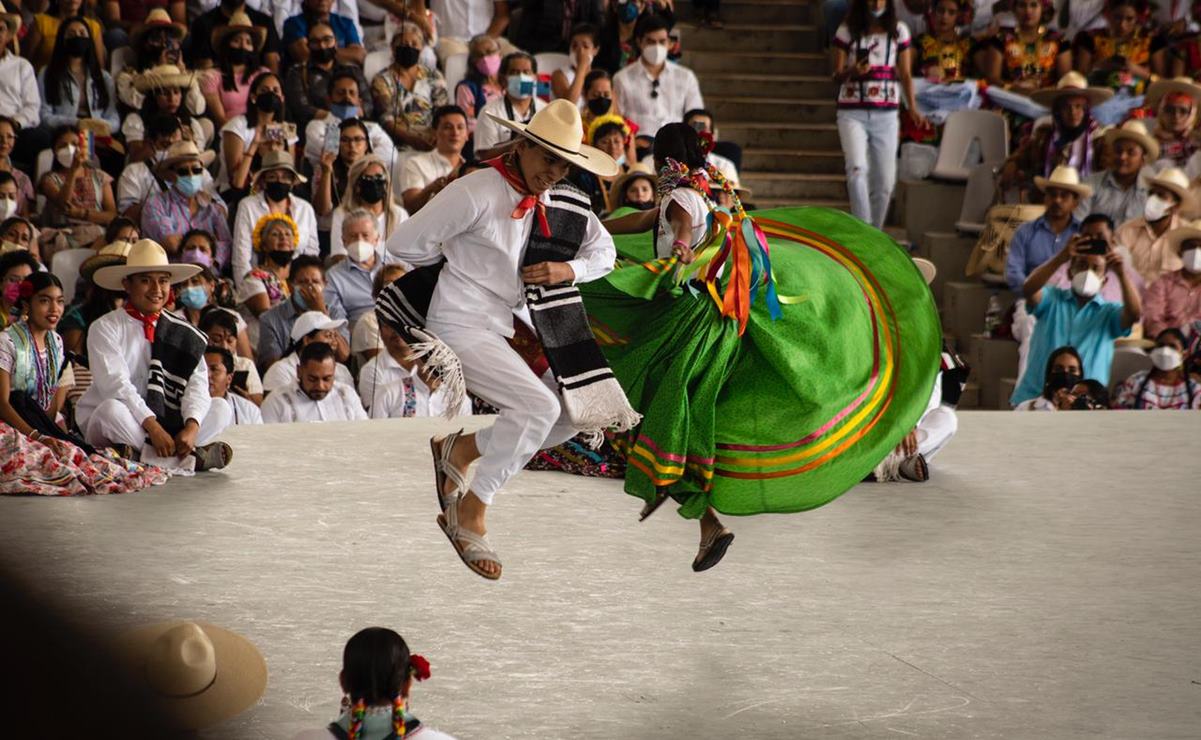 Alistan Jara y Sheinbaum regreso a CDMX de la Guelaguetza, la máxima fiesta de Oaxaca. Foto: Mario Arturo Martínez