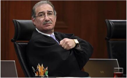 Por Ley Federal de Remuneraciones, Morena alista juicio político contra ministro