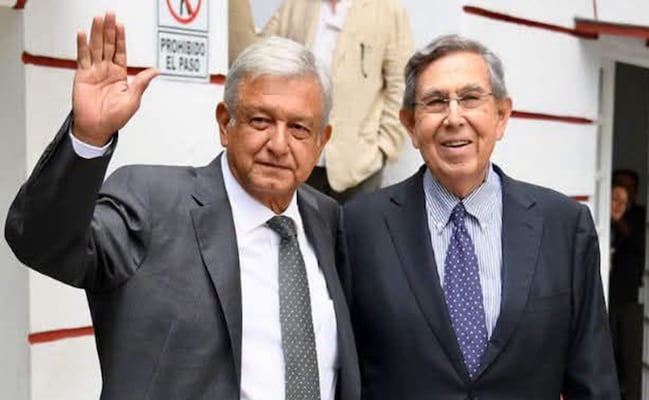 AMLO lamenta la muerte de Cuauhtémoc Cárdenas; "precursor del movimiento democrático en la historia reciente de México"