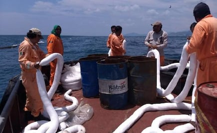 Sismo provoca derrame de petróleo en puerto de Oaxaca