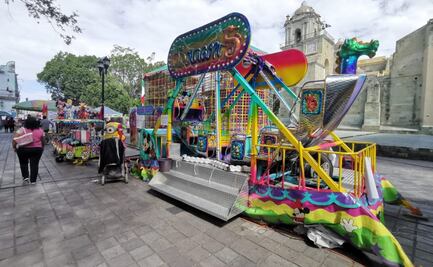 Ferieros se suman a plantón en la capital oaxaqueña; instalan juegos mecánicos para exigir apoyos