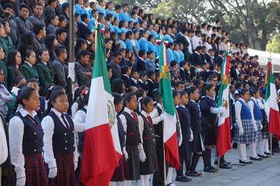 Bandera mexicana, insignia de motivación para superar contingencias